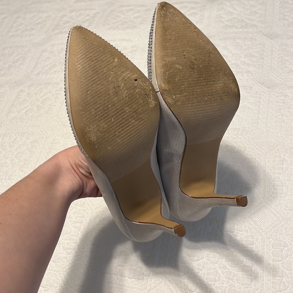 Heels - Picture 6 of 6